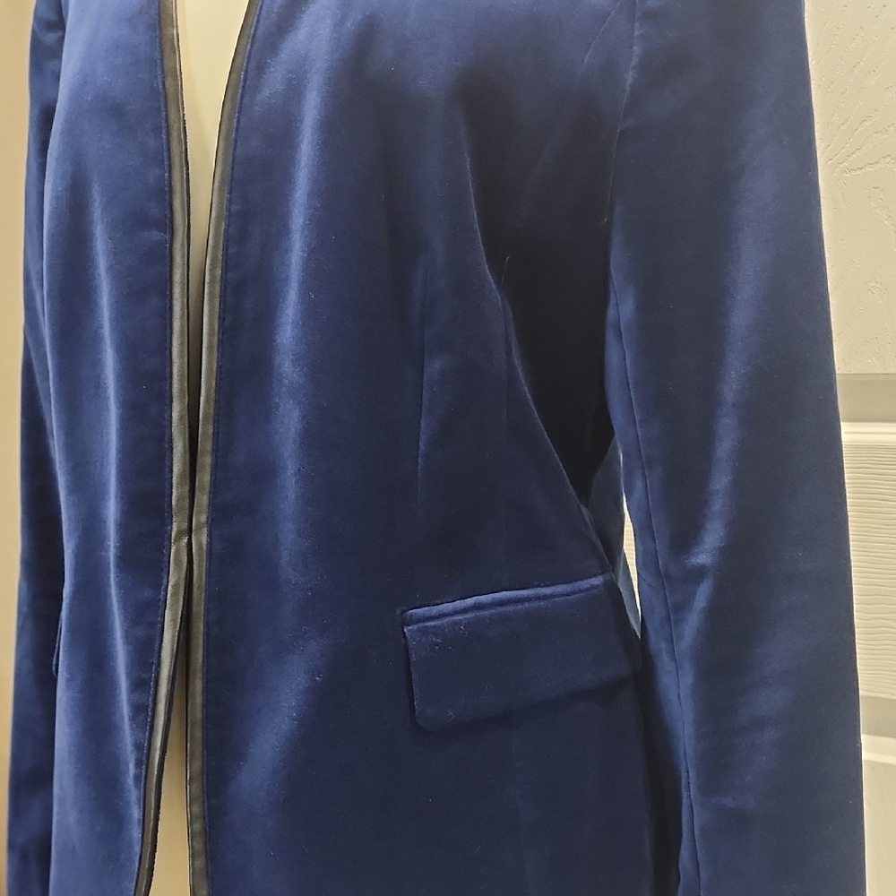 White House Black Market Deep Blue Velvet Blazer - Picture 3 of 7